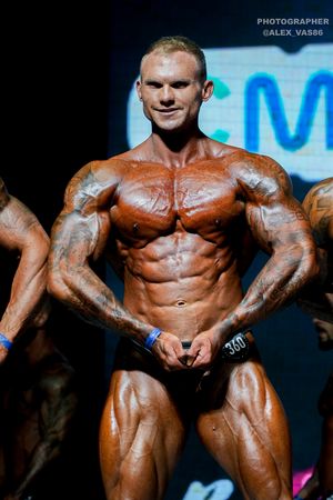 CLASSIC PHYSIQUE +178